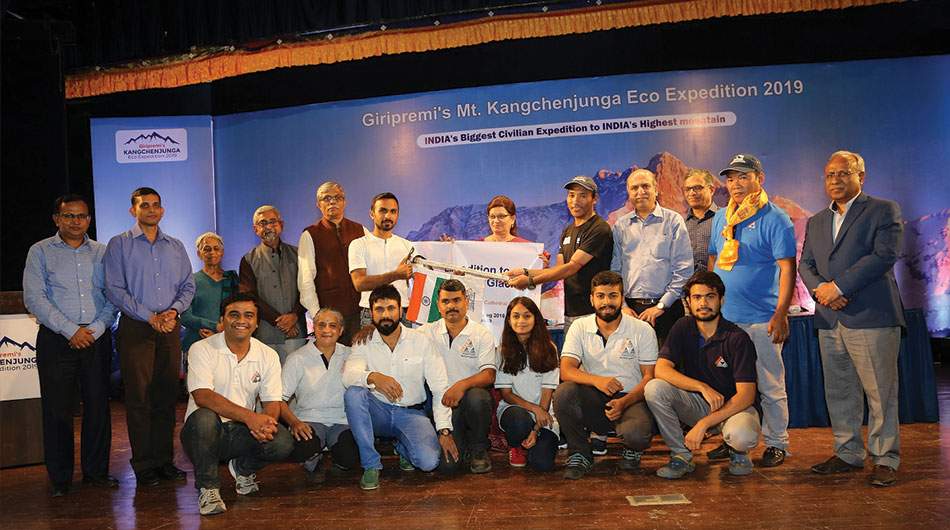 Mt. Bara Shigari Expedition Flag off