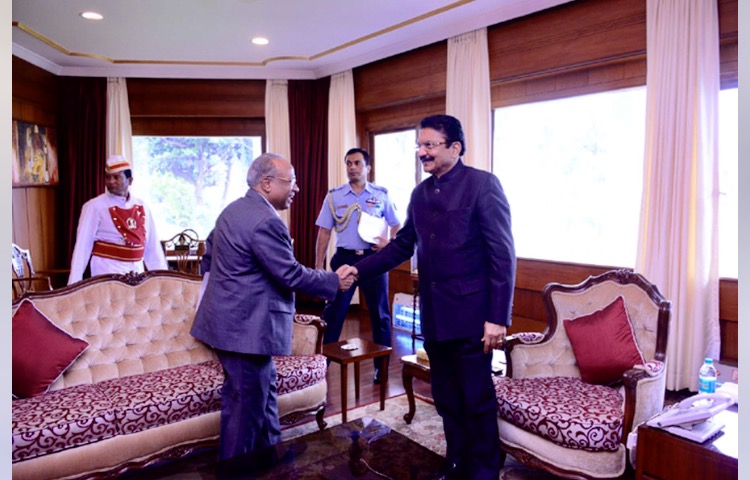 Photo With Governor