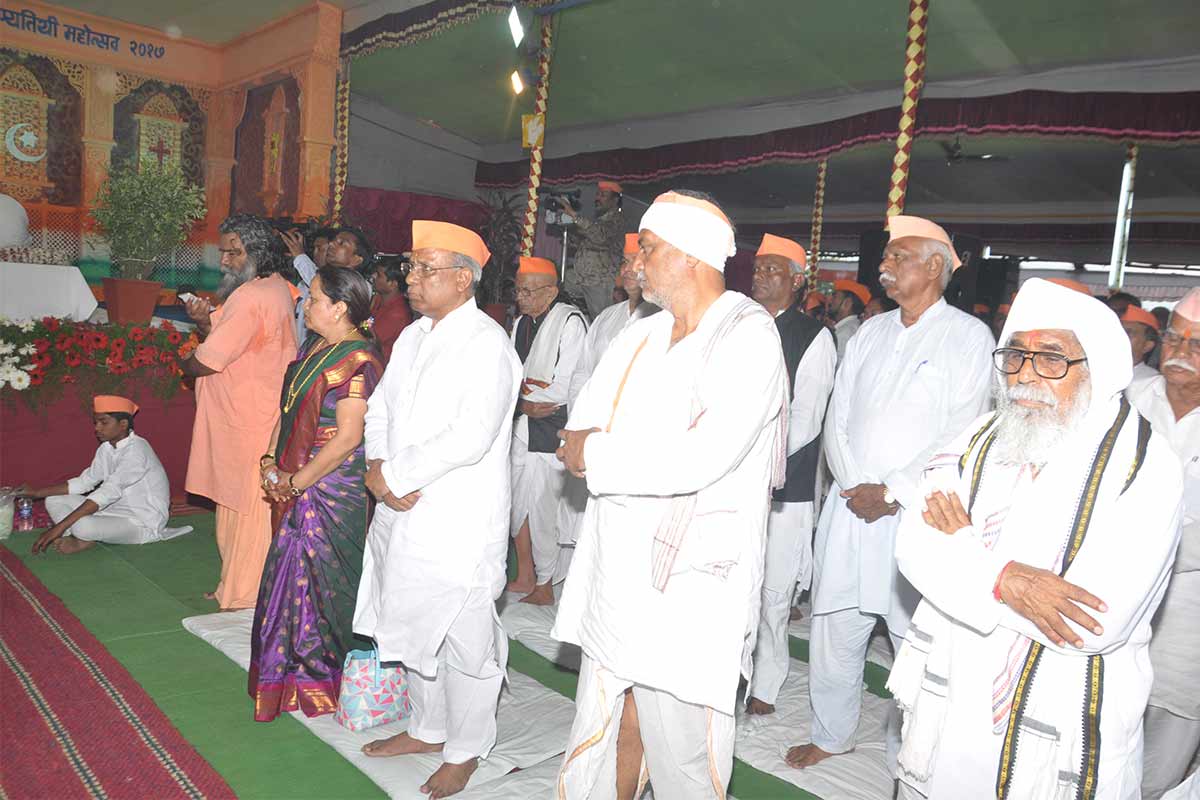 Tukdoji Maharaj 02